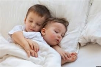 Dạy trẻ ngủ nhanh với 5 bước đơn giản